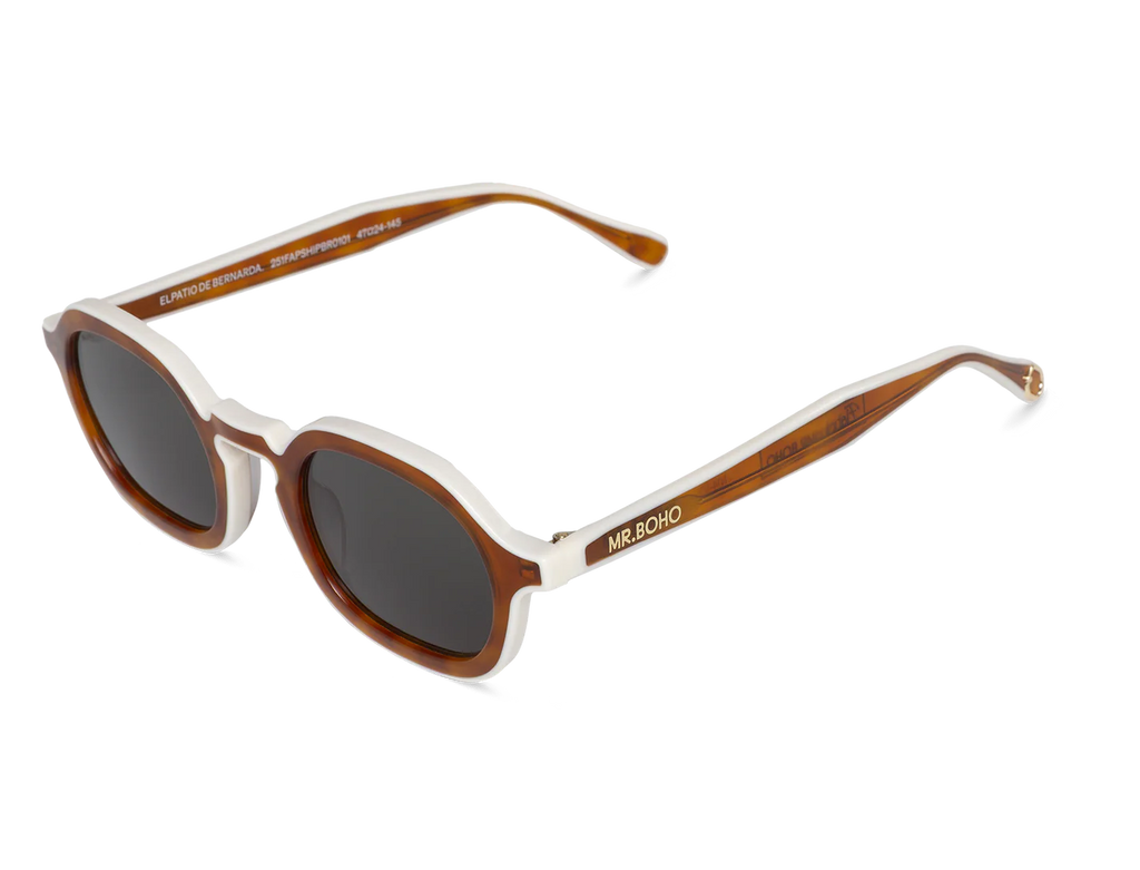 EL PATIO DE BERNARDA CAREY