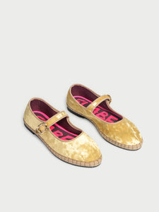 New In Woman – Flabelus