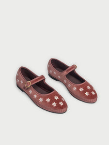 New In Woman – Flabelus