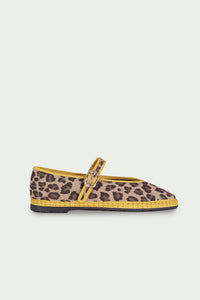 New In Woman – Flabelus
