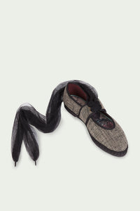 New In Woman – Flabelus